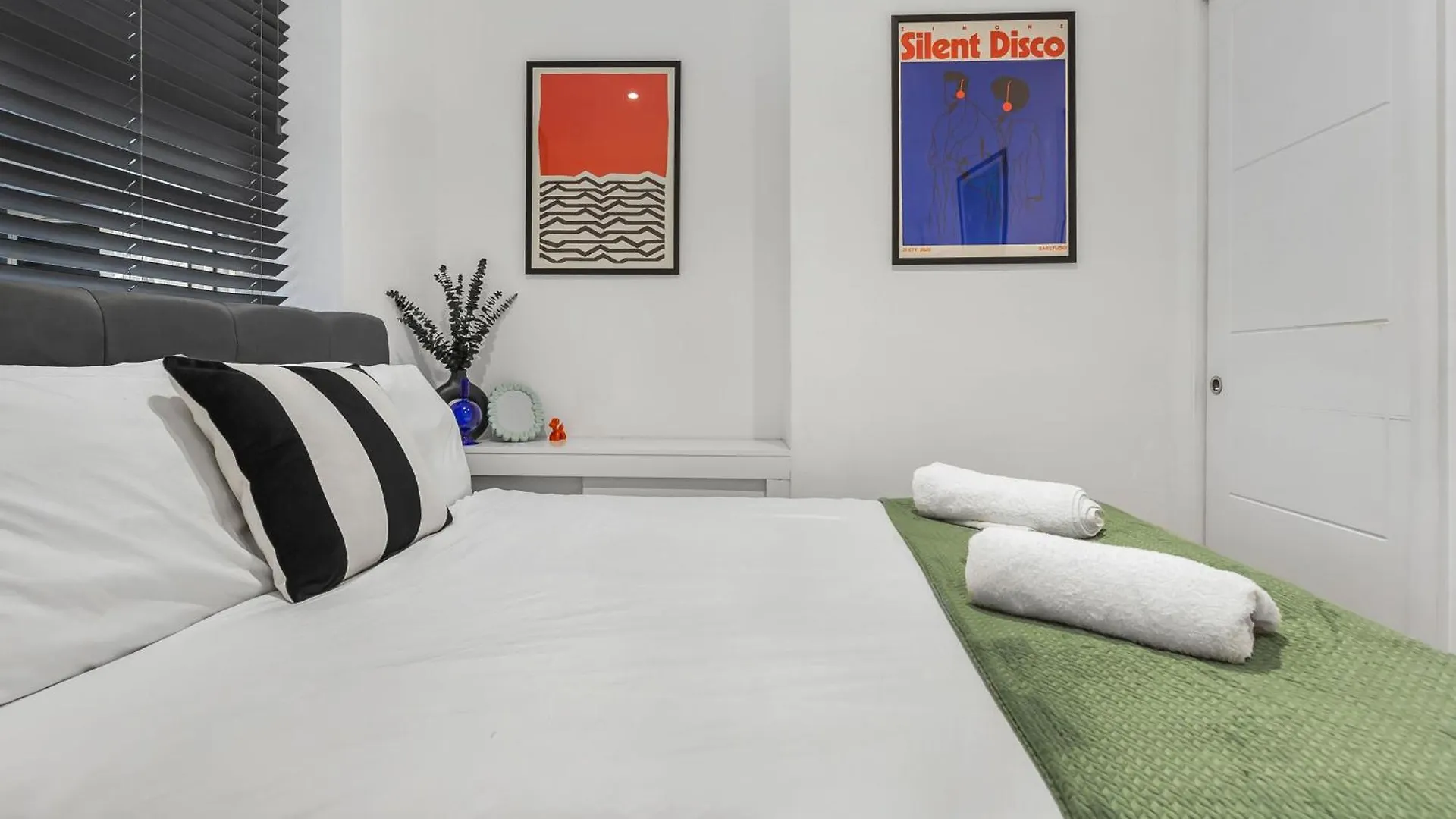 Central Brighton - Sleeps 3 - Near Beach